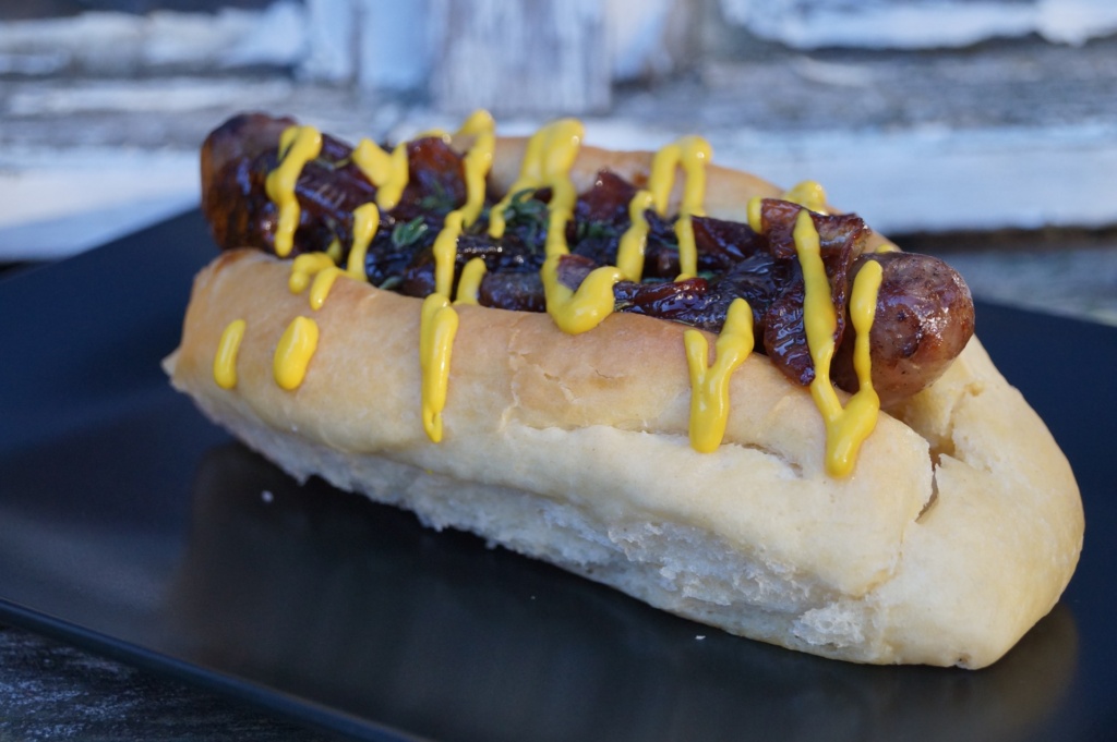 Der wilde Weihnachts-Hot-Dog - Wurster Hot Dog Adventskalender