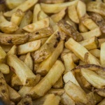 selbstgemachte Pommes zweimal frittiert