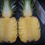 geteilte Ananas