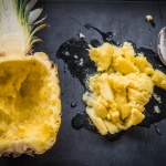 ausgehöhlte Ananas