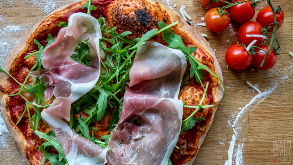 Pizza Prosciutto Crudo Rucola - Rohschinken in feinster Form